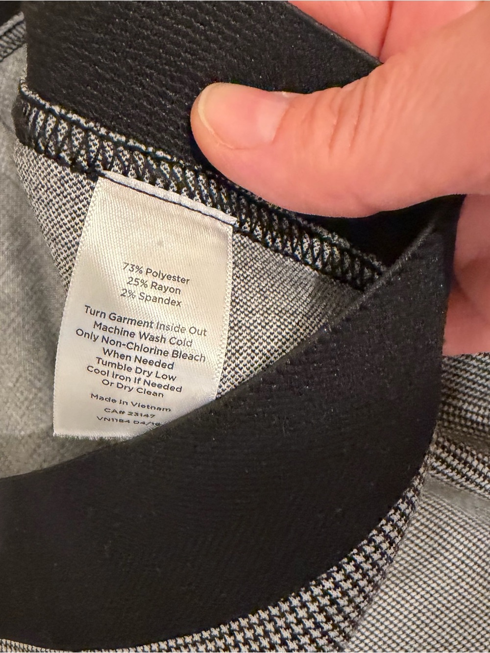 Talbots Soho Ankle Pants classic black-and-white houndstooth pattern ankle zip - Picture 6 of 11
